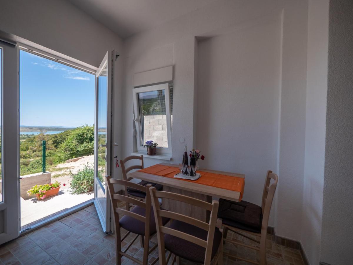 Apartments Tri Mora Ražanac Εξωτερικό φωτογραφία