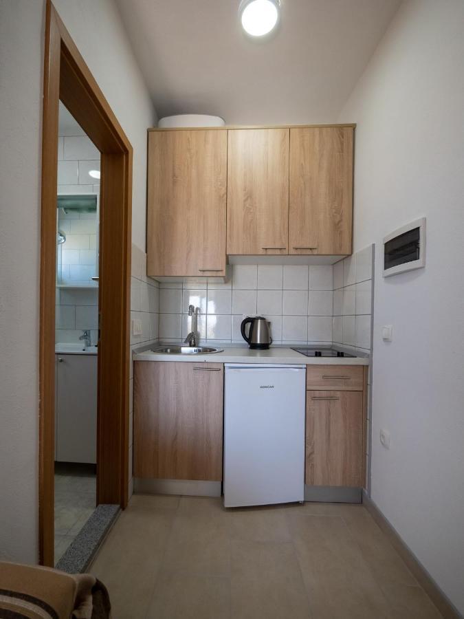 Apartments Tri Mora Ražanac Εξωτερικό φωτογραφία
