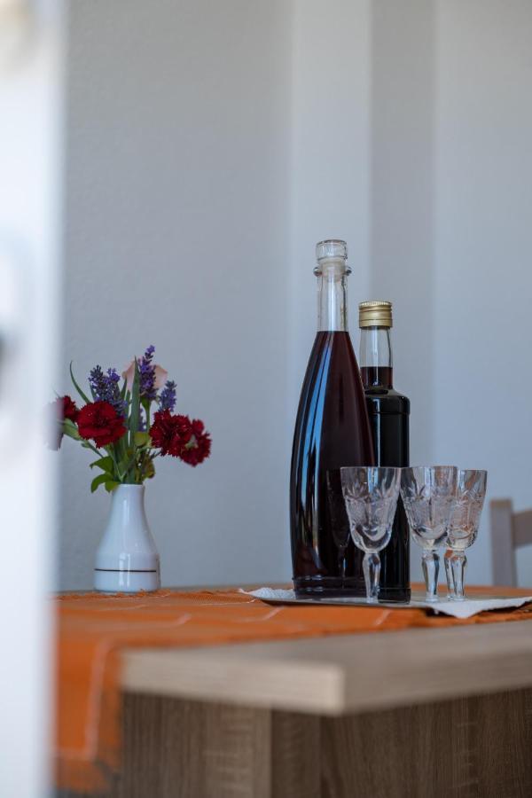 Apartments Tri Mora Ražanac Εξωτερικό φωτογραφία