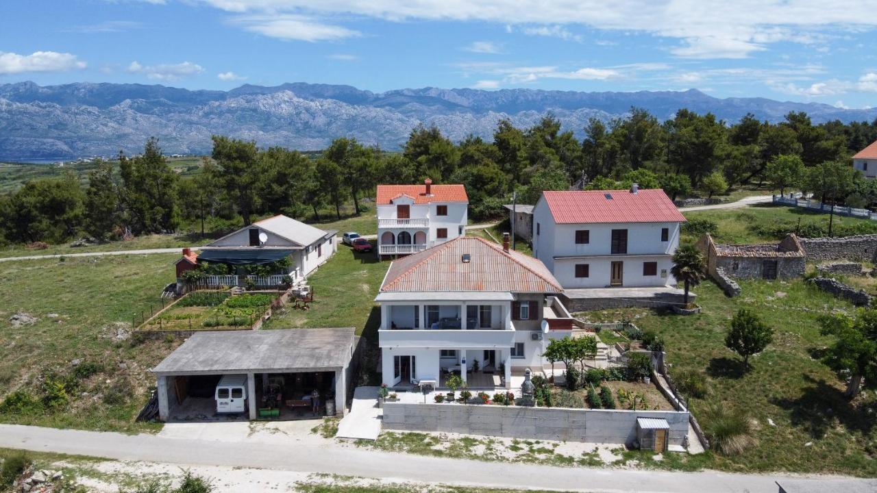 Apartments Tri Mora Ražanac Εξωτερικό φωτογραφία