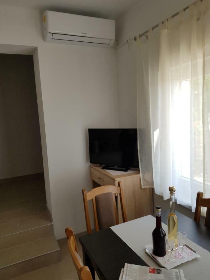Apartments Tri Mora Ražanac Εξωτερικό φωτογραφία