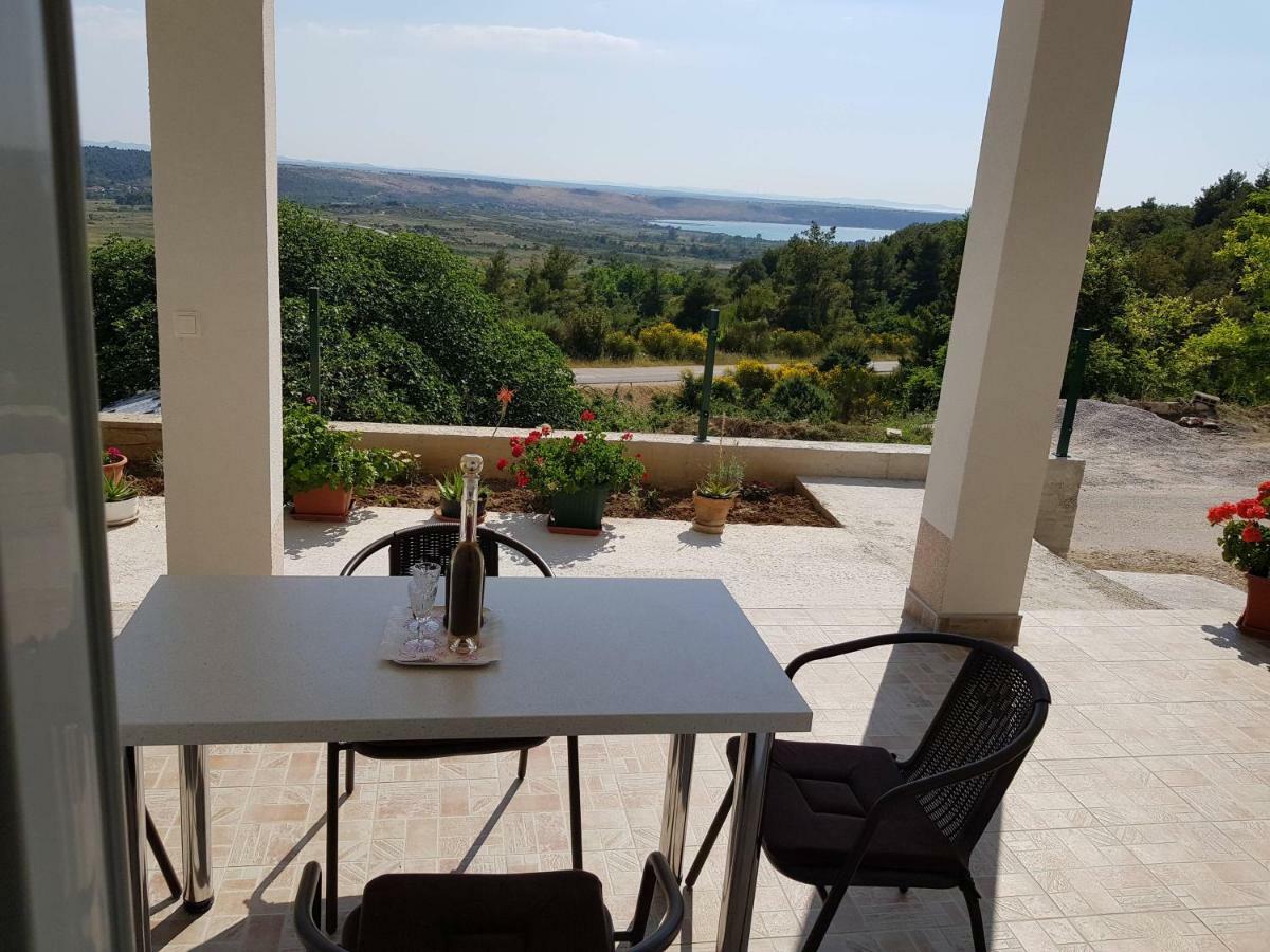 Apartments Tri Mora Ražanac Εξωτερικό φωτογραφία